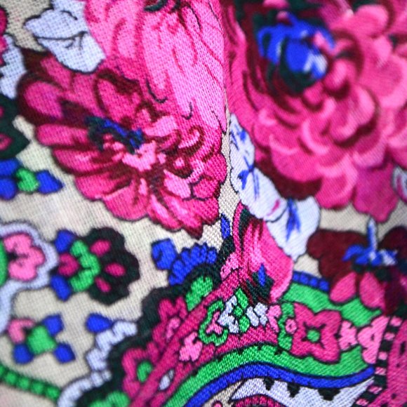 Oscar De La Renta Square Wool Scarf Paisley Floral - Picture 5 of 5